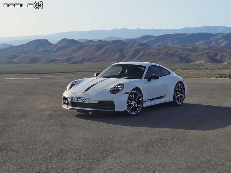 【國內新訊】Porsche 911再添新成員Carrera T,輕量、手排、報價777萬元起!