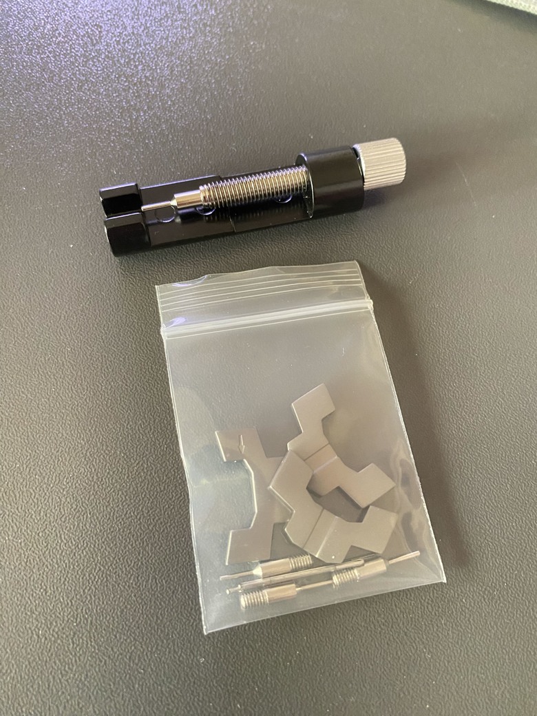 【簡單分享】Ultra2鈦金屬錶帶