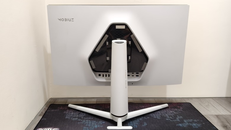 驚豔的視覺優化效果,BenQ MOBIUZ 4K遊戲護眼螢幕 EX321UX 開箱試用