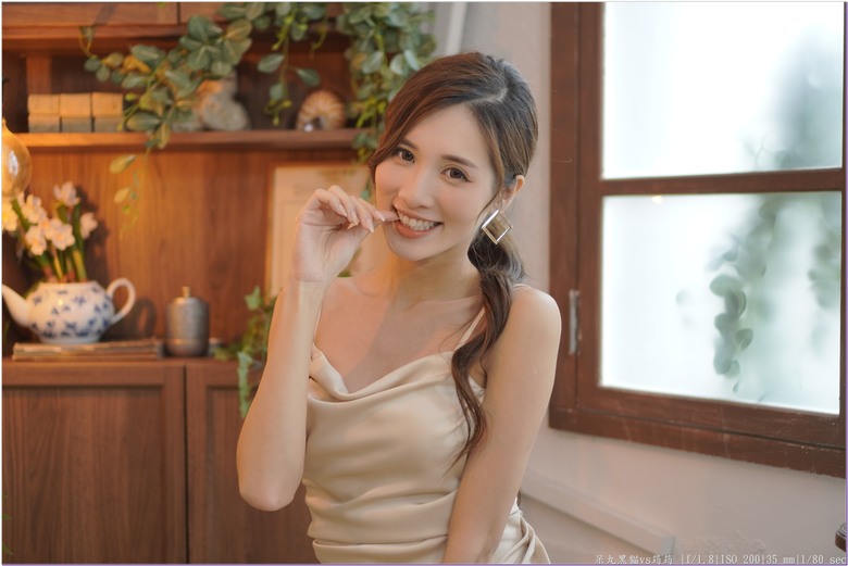 再出發!! 人生第二次棚拍,萬聖節終於抓到 筠筠