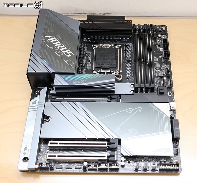 AI SNATCH 導入 Z890 AORUS MASTER 開箱