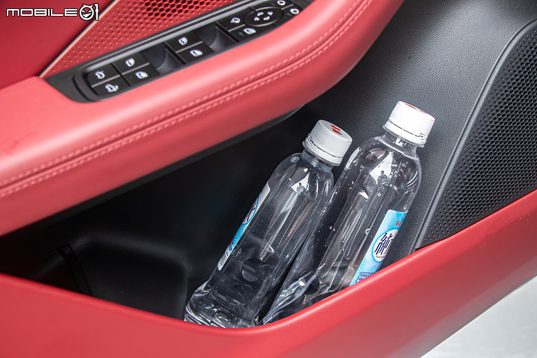 Porsche Macan 純電大改款試駕｜重新定義純電休旅的操控天花板！