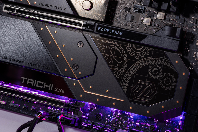 ASRock X870E Taichi 主機板開箱實測 以低調沉穩設計提供強大擴充性能