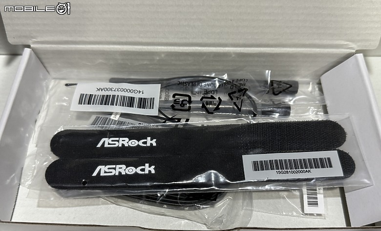 銀白色經典鋼鐵傳奇 X870 Steel Legend WiFi 開箱
