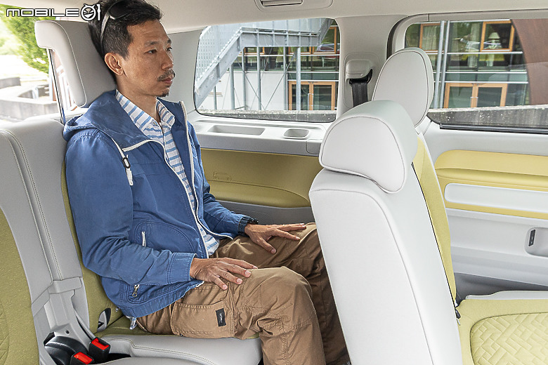 Volkswagen ID.Buzz 德國試駕｜滿滿創意、處處討喜的純電七人小巴！