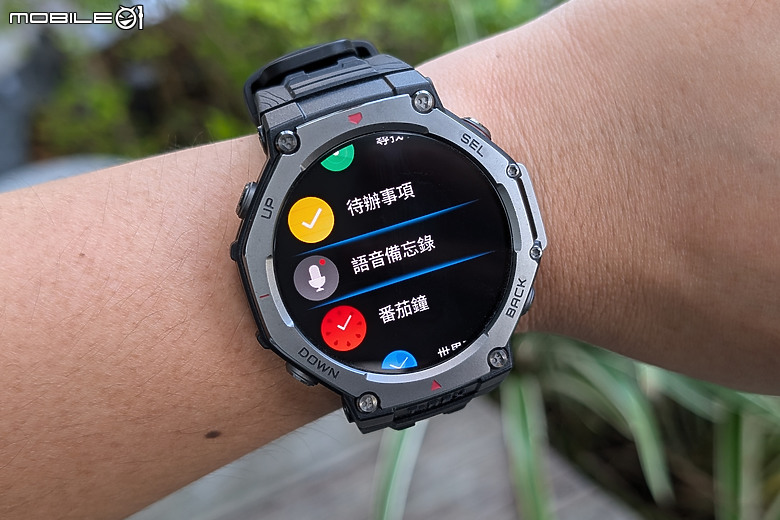 華米 Amazfit T-Rex 3 軍規運動手錶｜風格硬派，專為戶外探險而生！