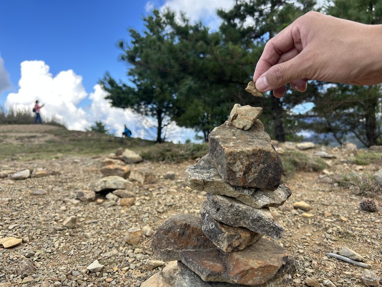 登麟趾山 朝聖台灣之巔玉山