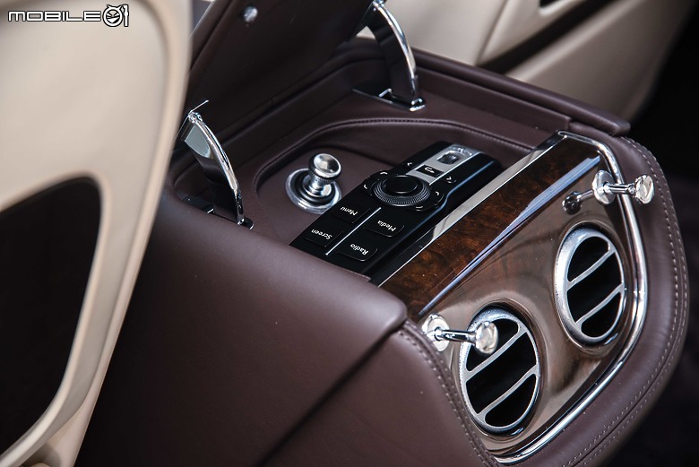 特別企劃|品牌旗艦房車的承先啟後,關於Bentley Flying Spur與Mulsanne的世代傳承!