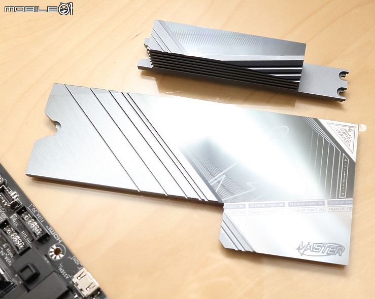 AI SNATCH 導入 Z890 AORUS MASTER 開箱