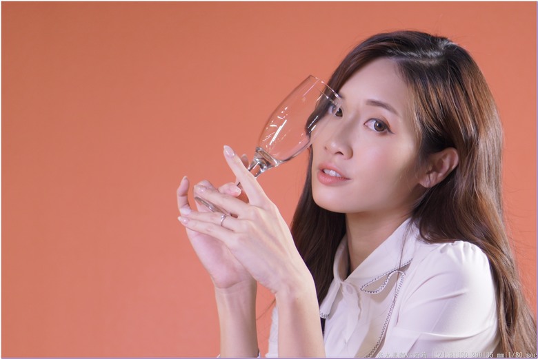 再出發!! 人生第二次棚拍,萬聖節終於抓到 筠筠