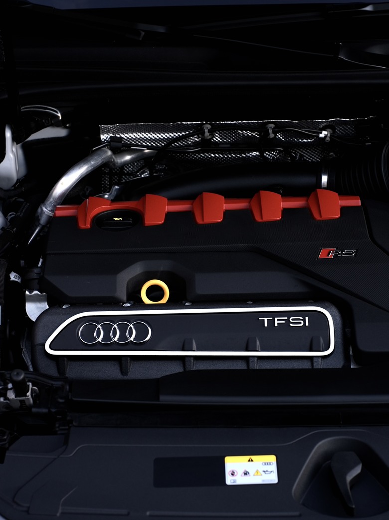 Audi RS Q3 Sportback｜磐石灰 Nardo Gray T3｜交車照片分享