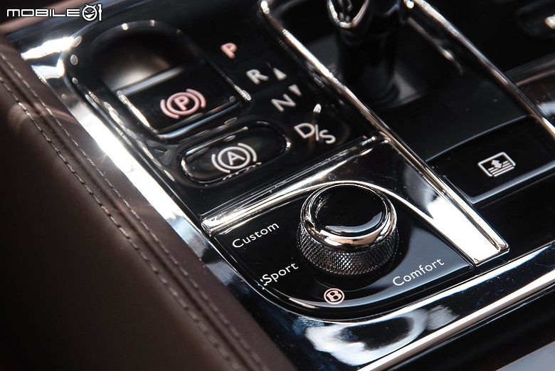 特別企劃|品牌旗艦房車的承先啟後,關於Bentley Flying Spur與Mulsanne的世代傳承!
