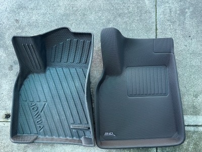 【分享】Tesla MY LR~我還是換了新的3D卡固腳踏墊