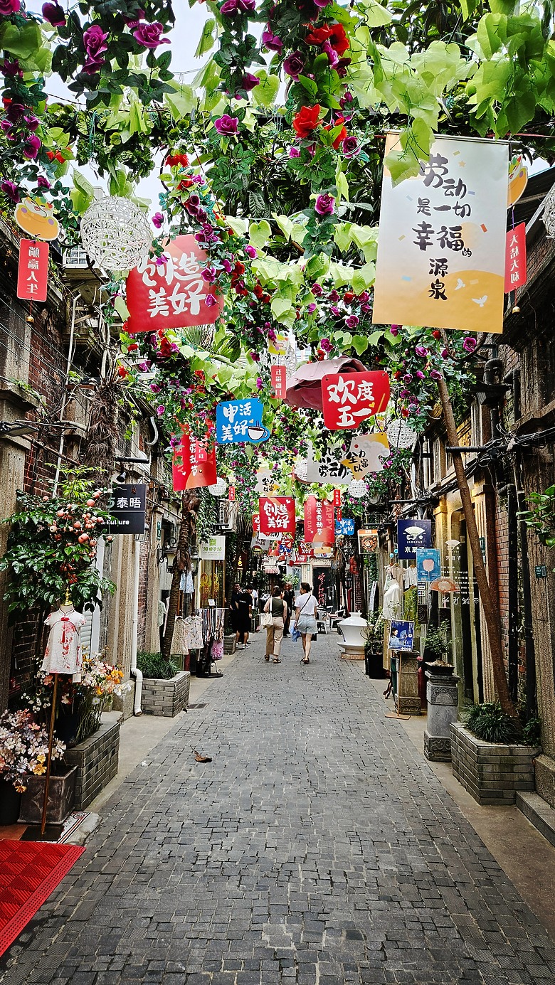 小吃▪ 觀景台 ▪ 迪士尼~~與小情人大手牽小手系列之上海自由行
