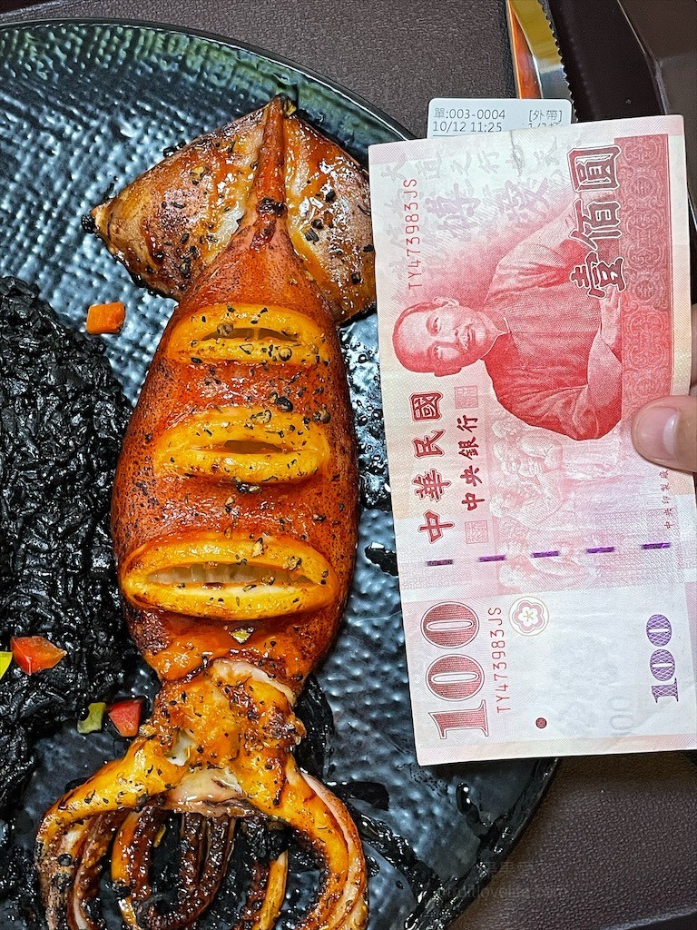 點我看大圖 七里香玫瑰森林花園,一年四季都有不同的風情,走走步道呼吸芬多精,春秋兩季有玫瑰花海可欣賞