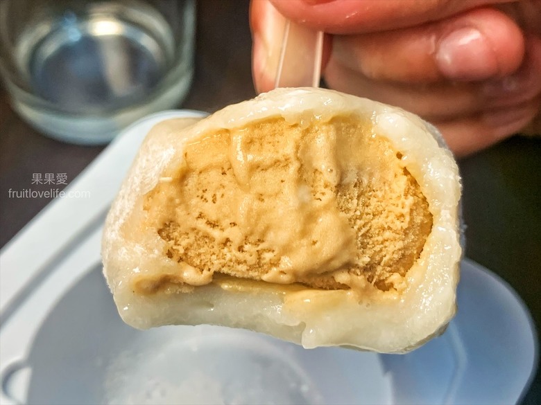 點我看大圖 炭燒羊肉爐火鍋,湯頭好喝,羊肉肉質軟嫩,秋冬進補、聚餐好地方