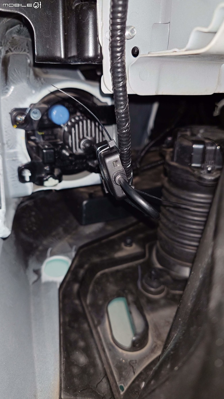 【心得】Civic e:HEV (FL4) 霧燈改裝 × Carmate GIGA BW584