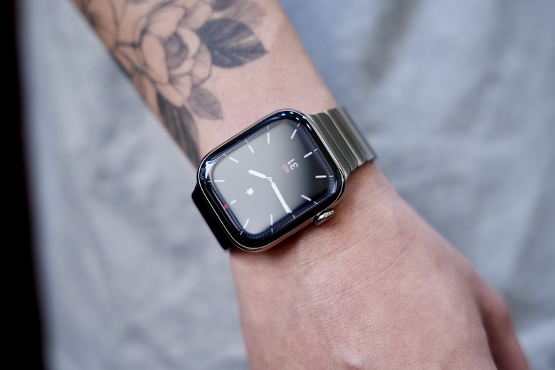 點我看大圖 分享 Apple Watch Series 10 + 不鏽鋼錶鏈帶