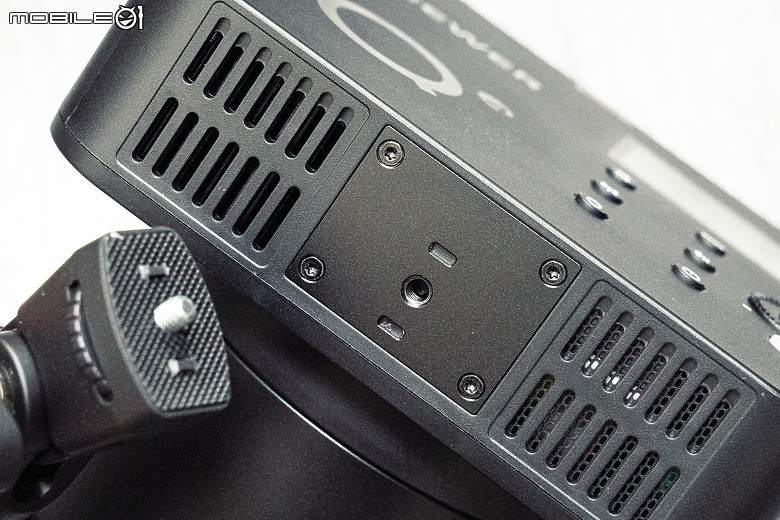 Neewer Q4 400W 外拍閃光燈實戰｜機動便攜更有充沛電力、攝錄打光一盞搞定！