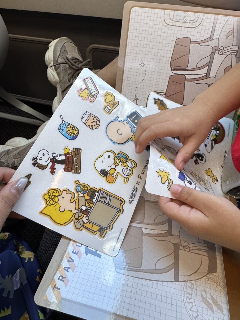 點我看大圖 搭星宇帶小孩去香港迪士尼過萬聖節