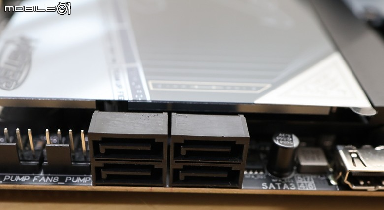 AI SNATCH 導入 Z890 AORUS MASTER 開箱