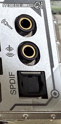 銀白色經典鋼鐵傳奇 X870 Steel Legend WiFi 開箱