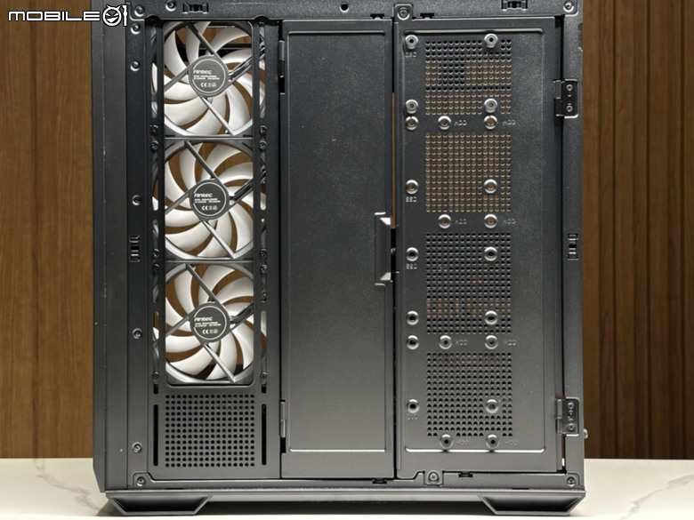 無光黑色信仰貓頭鷹 ft. Antec C7 ARGB