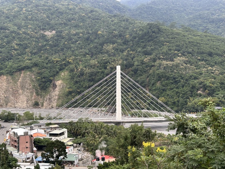 登山健行最親民的知本白玉瀑布