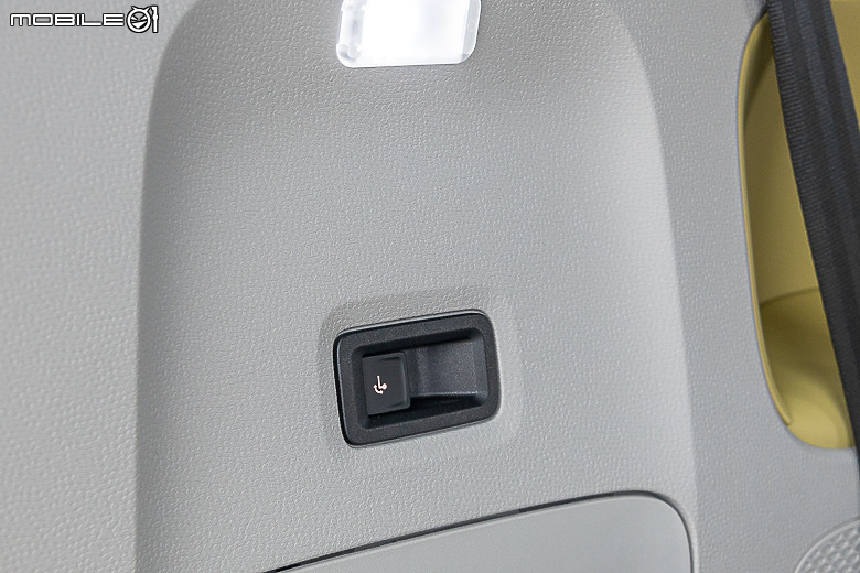 Volkswagen ID.Buzz 德國試駕｜滿滿創意、處處討喜的純電七人小巴！