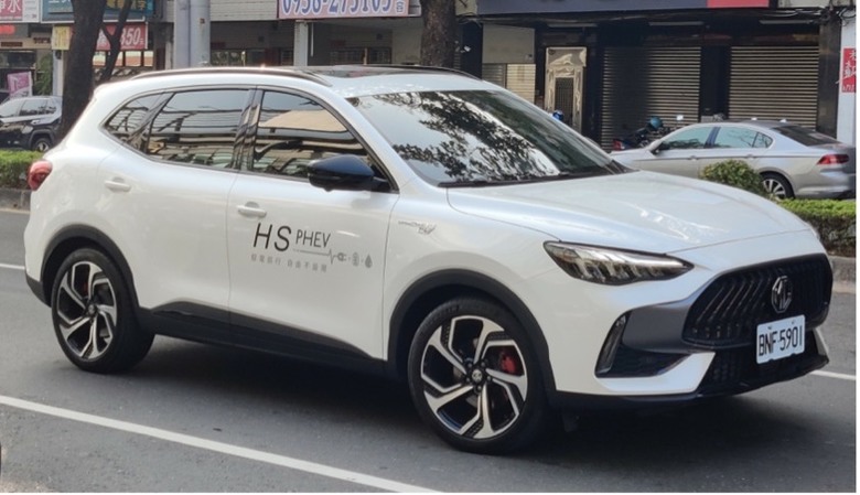 中型休旅品牌最近太熱！車界公道伯教你怎麼選