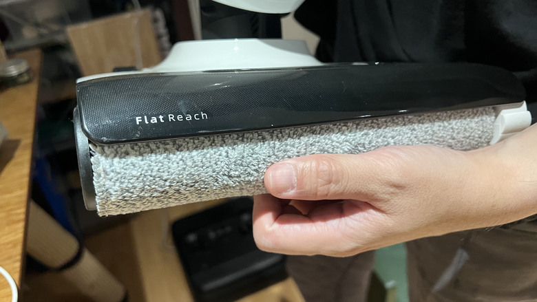[好物推薦] 高CP值√ 養貓家庭必備！Roborock Flexi Lite 吸拖洗地機使用心得分享