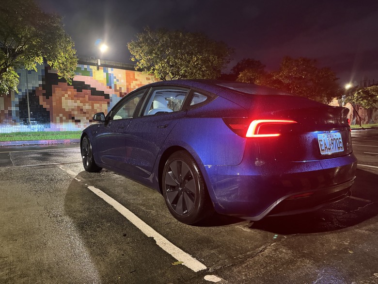 Telsa 夏夜漫遊試駕體驗 - 隔天營業前再還車就行