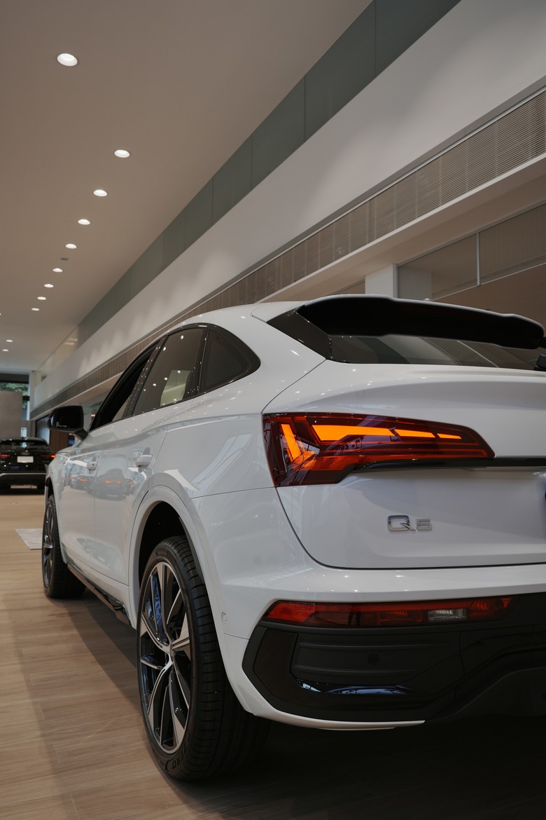 Q5 Sportback 40 TFSI quattro S line Black Edition｜金屬冰川白 Glacier White｜實車照片分享