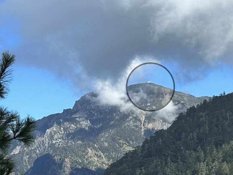 登麟趾山 朝聖台灣之巔玉山