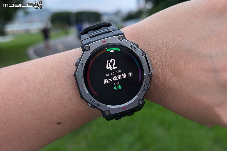 華米 Amazfit T-Rex 3 軍規運動手錶｜風格硬派，專為戶外探險而生！