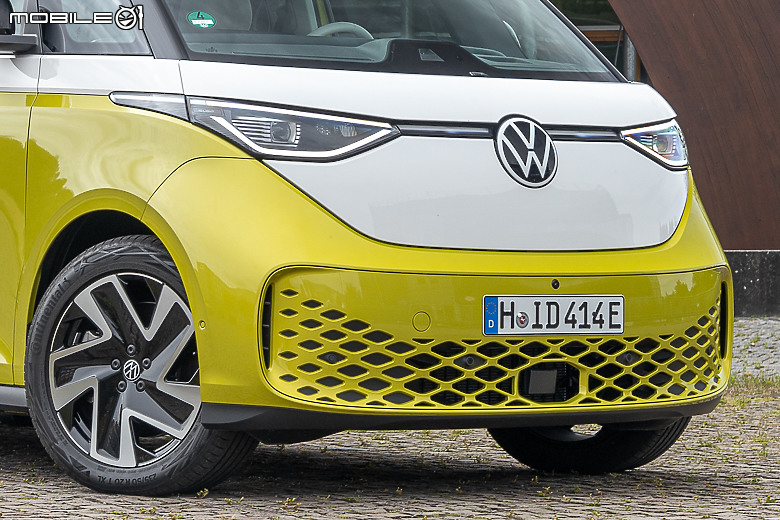 Volkswagen ID.Buzz 德國試駕|滿滿創意、處處討喜的純電七人小巴!