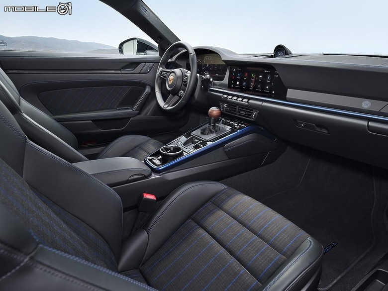 【國內新訊】Porsche 911再添新成員Carrera T,輕量、手排、報價777萬元起!