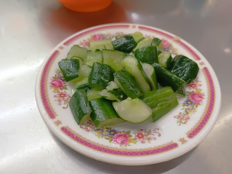 貢寮龍洞四季灣 與 瑞芳美食廣場 — 東北季風初彿,懷想東北角夏日海景與美食