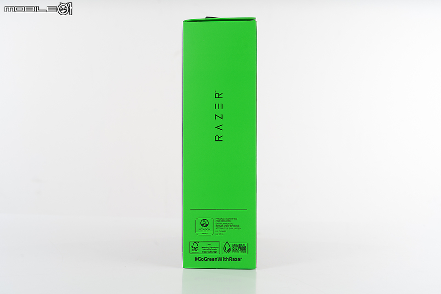 Razer BARRACUDA X CHROMA Black Edition｜炫彩自由切換音樂與遊戲聆聽情境
