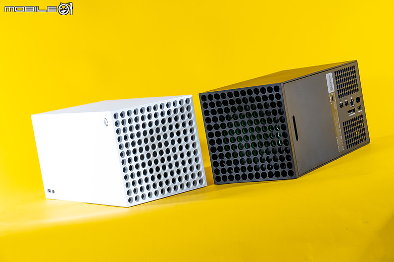 Xbox Series X 1TB 全數位版開箱｜入手門檻再降的高性能遊戲主機！
