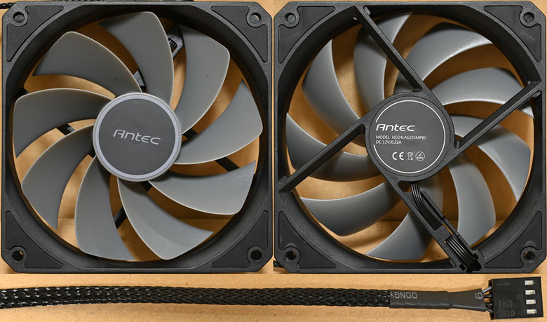 ANTEC FLUX PRO機殼開箱