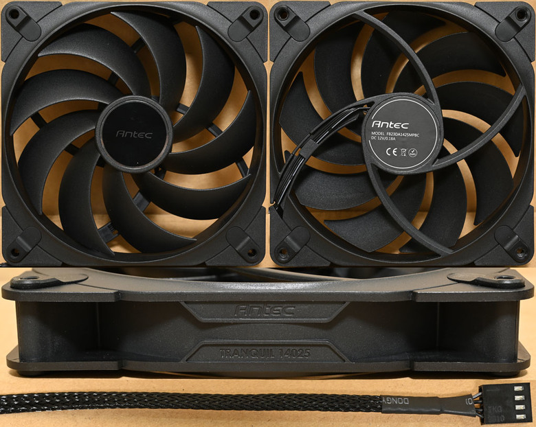 ANTEC FLUX PRO機殼開箱