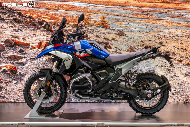 【2024 EICMA】BMW Motorrad回歸！二輪M Power傾巢而出，Rossi戰車驚喜現身！
