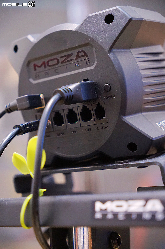 Xbox 外設 DD直驅入門級方向盤 Moza R3