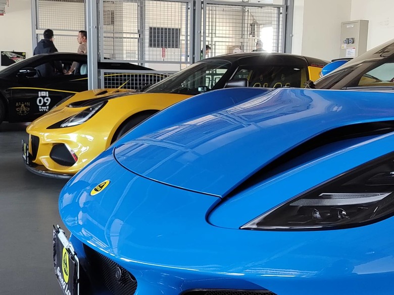 Lotus Emira 純原廠麗寶賽道首測：顏值、性能兼具的完美FunCar