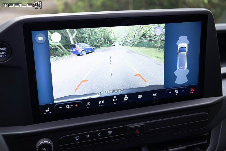 Ford Tourneo Custom 福特旅行家 Kombi Trend 六座試駕｜同級少見對開尾門，載人載貨兩相宜！