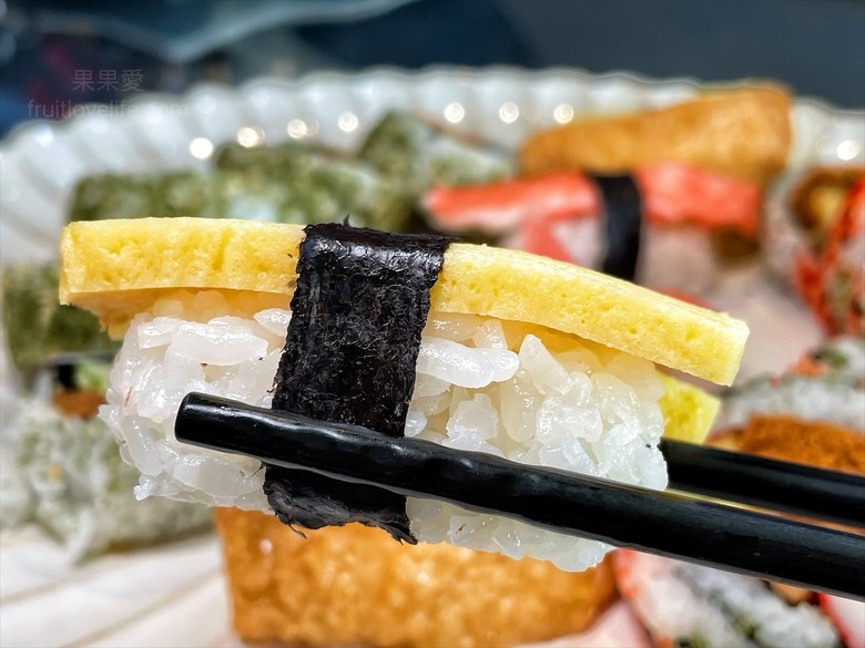 點我看大圖 是水產店也是海產店,餐廳以預約制訂餐,沒有固定菜單,餐點色香味俱全,絕不能錯過先滷後炸的香酥鴨
