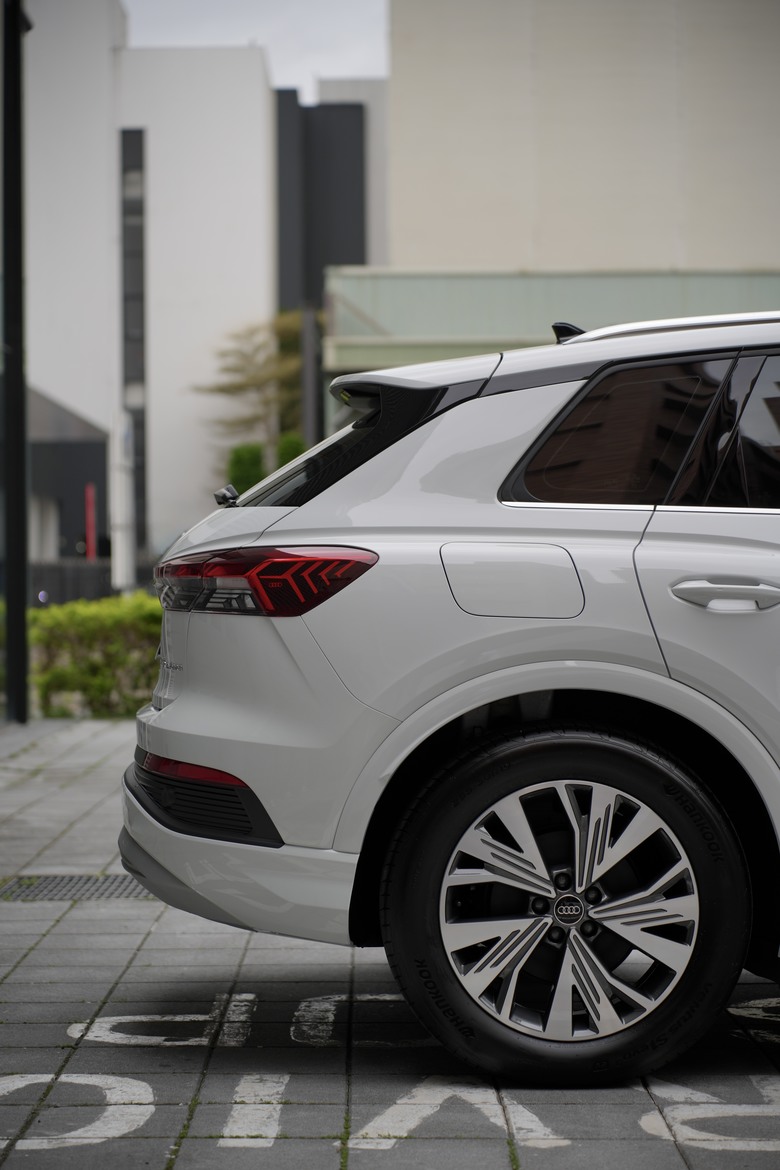 Audi Q4 e-tron 45 advanced｜金屬冰川白 Glacier White 2Y｜實車照片分享