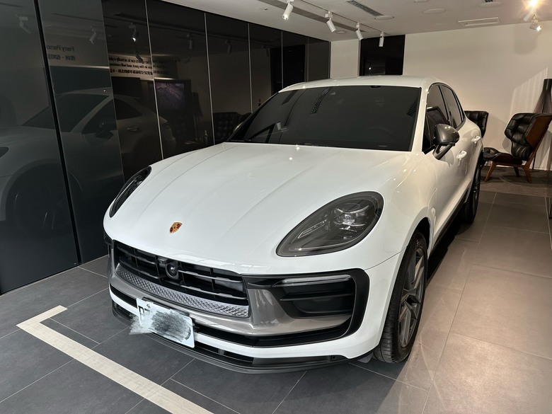 2025年式 Macan T 開箱