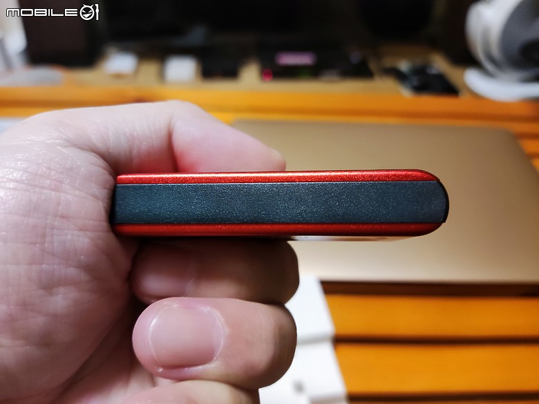 【 體驗分享 】就是快、就是穩、就是紅！ Kingston XS1000R 外接式固態硬碟超 Chill 試用！